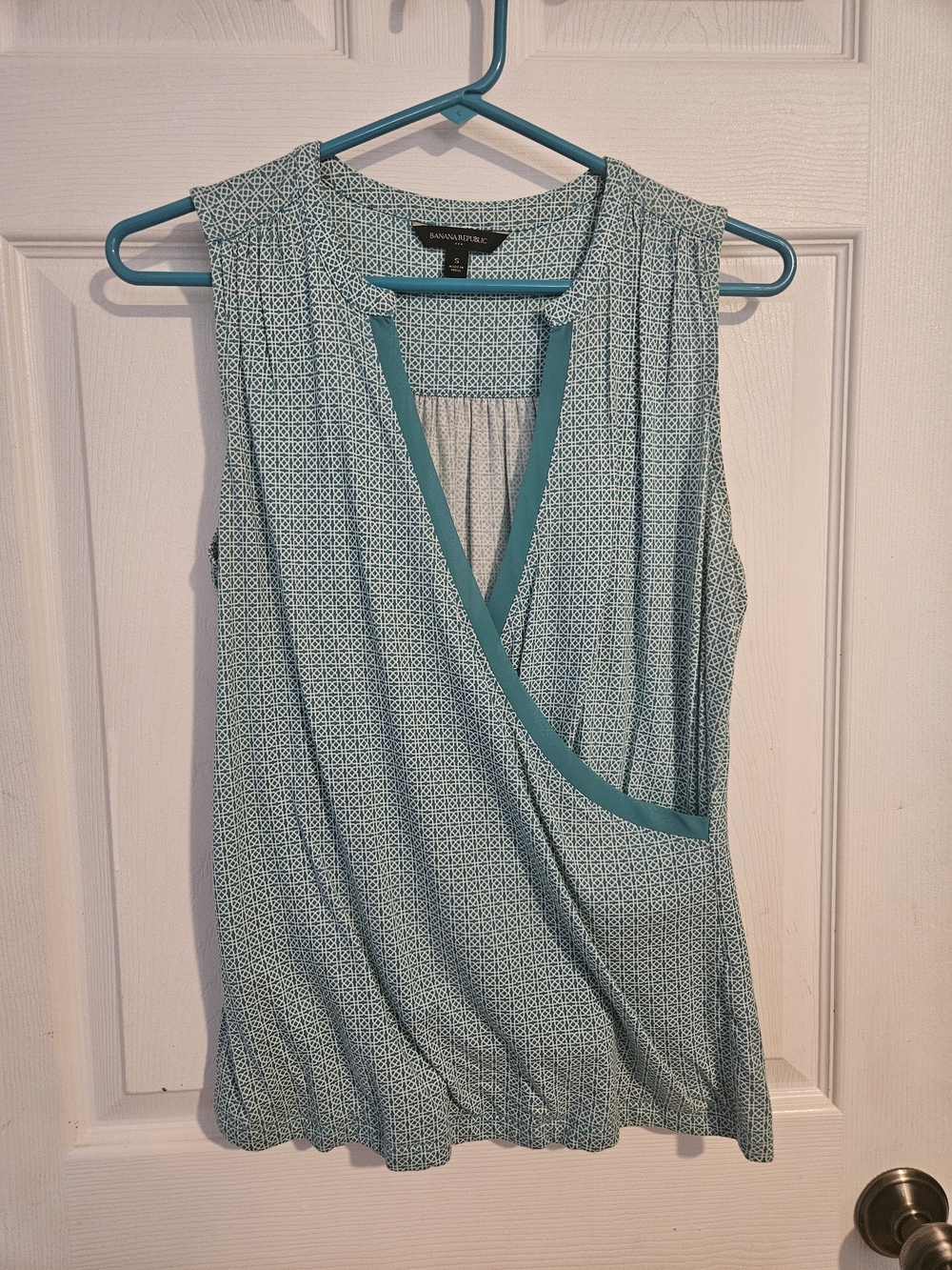 Banana Republic Womans Sleeveless Top Size small